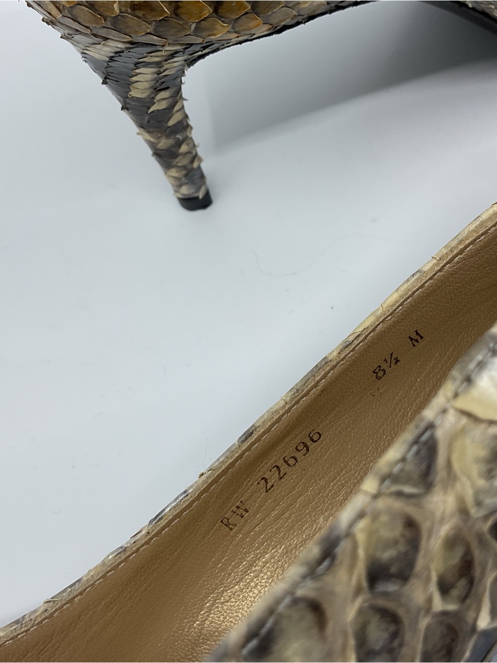 Stuart Weitzman Beige Python-Texture Pointed Toe Heels - Picture 7 of 11